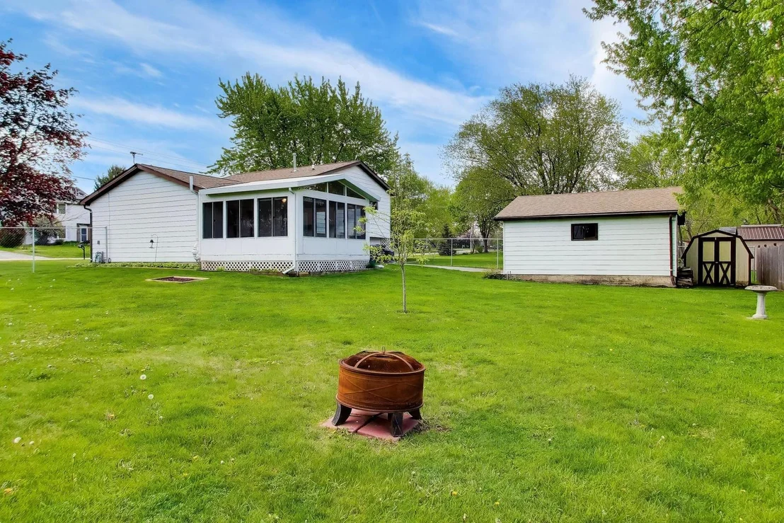 Photo of 394 Pine Grove Avenue