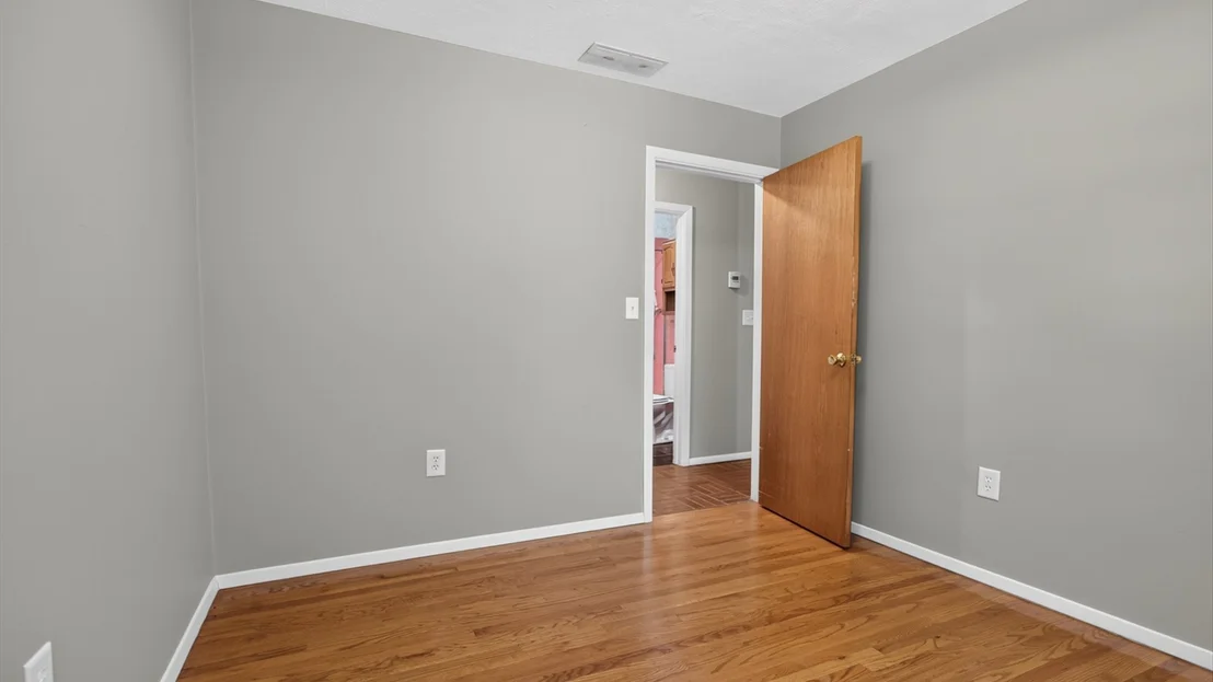 Photo of 305 Centennial Avenue