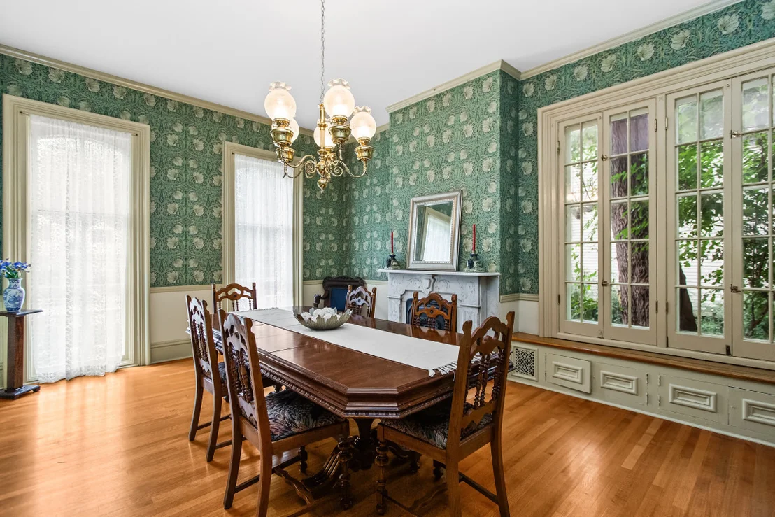 Photo of 1411 Maple Avenue