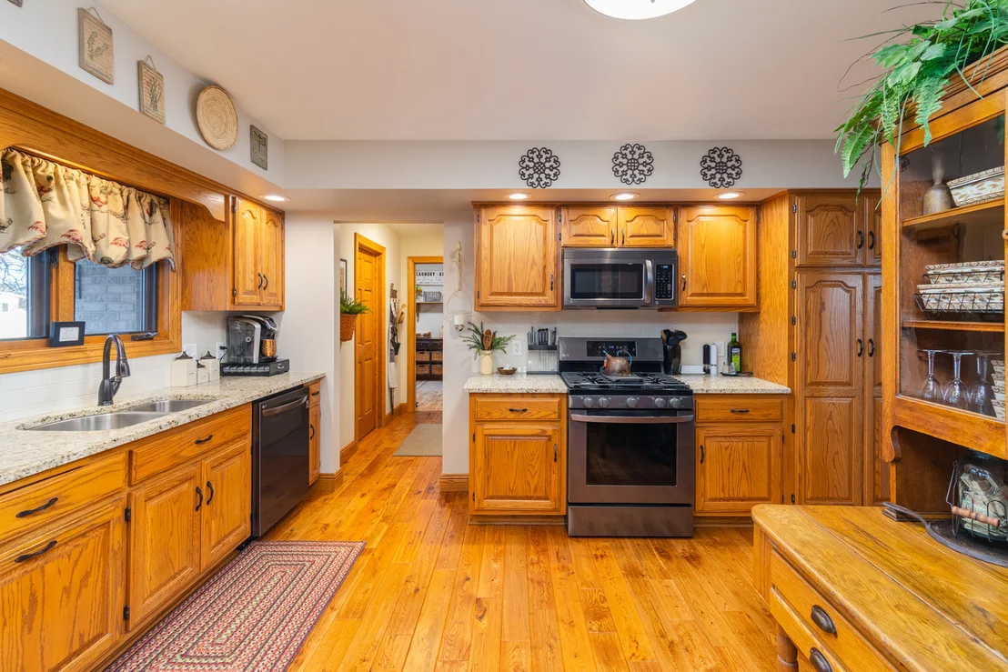 Photo of 100 Willow Trail