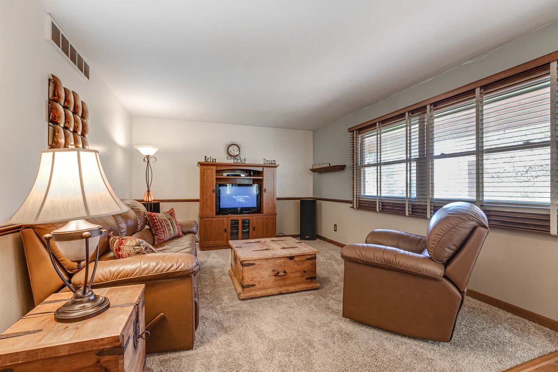 Photo of 856 Pin Oak Circle