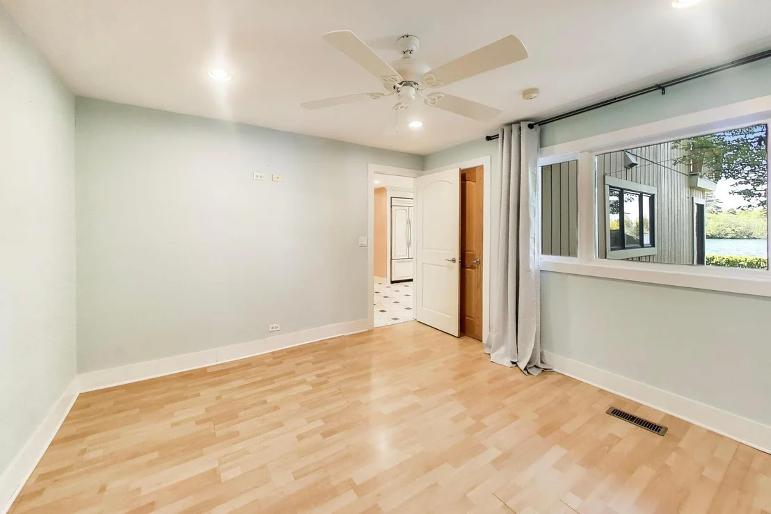 Photo of 2100 Valley Lo Lane