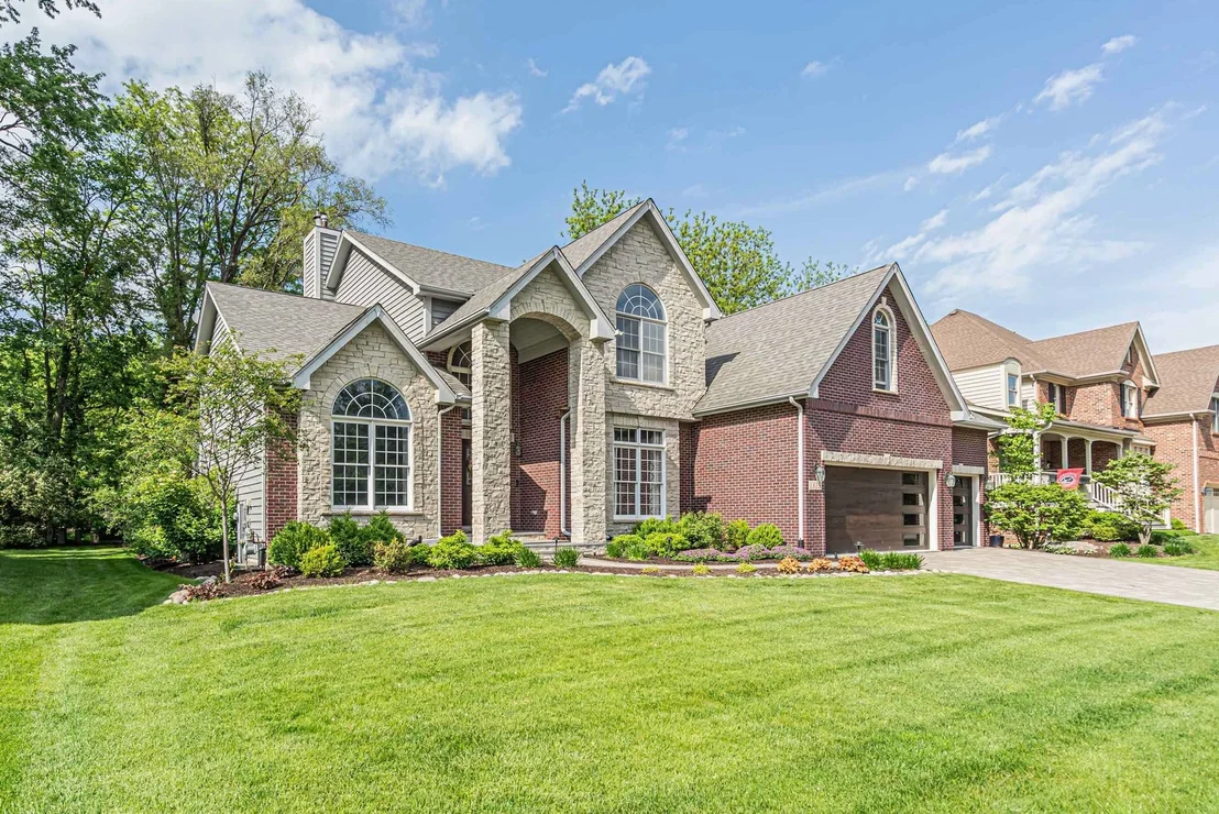 Photo of 1315 Dunrobin Road