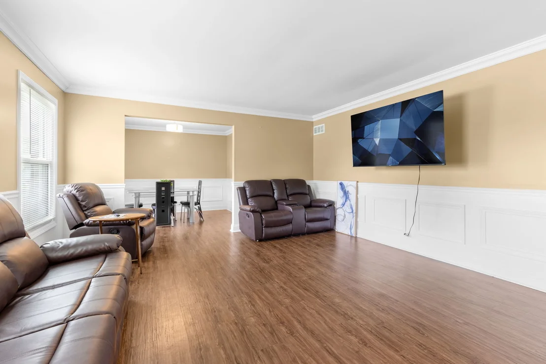 Photo of 944 Carol Lane