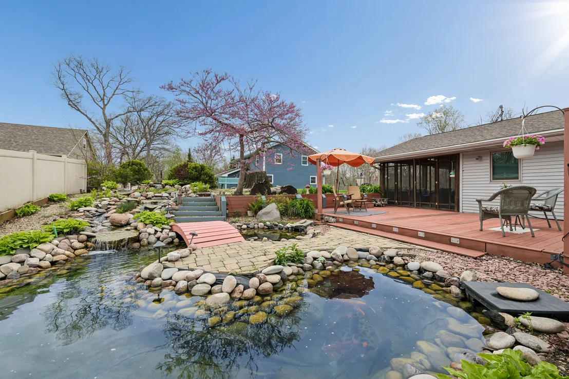 Photo of 245 W Circle Drive
