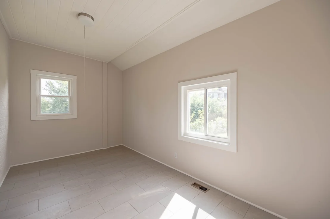 Photo of 39 W 113th Place