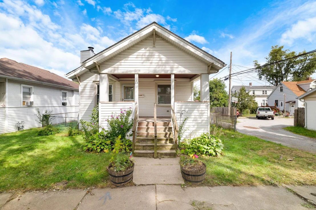 Photo of 13 W 37th Street