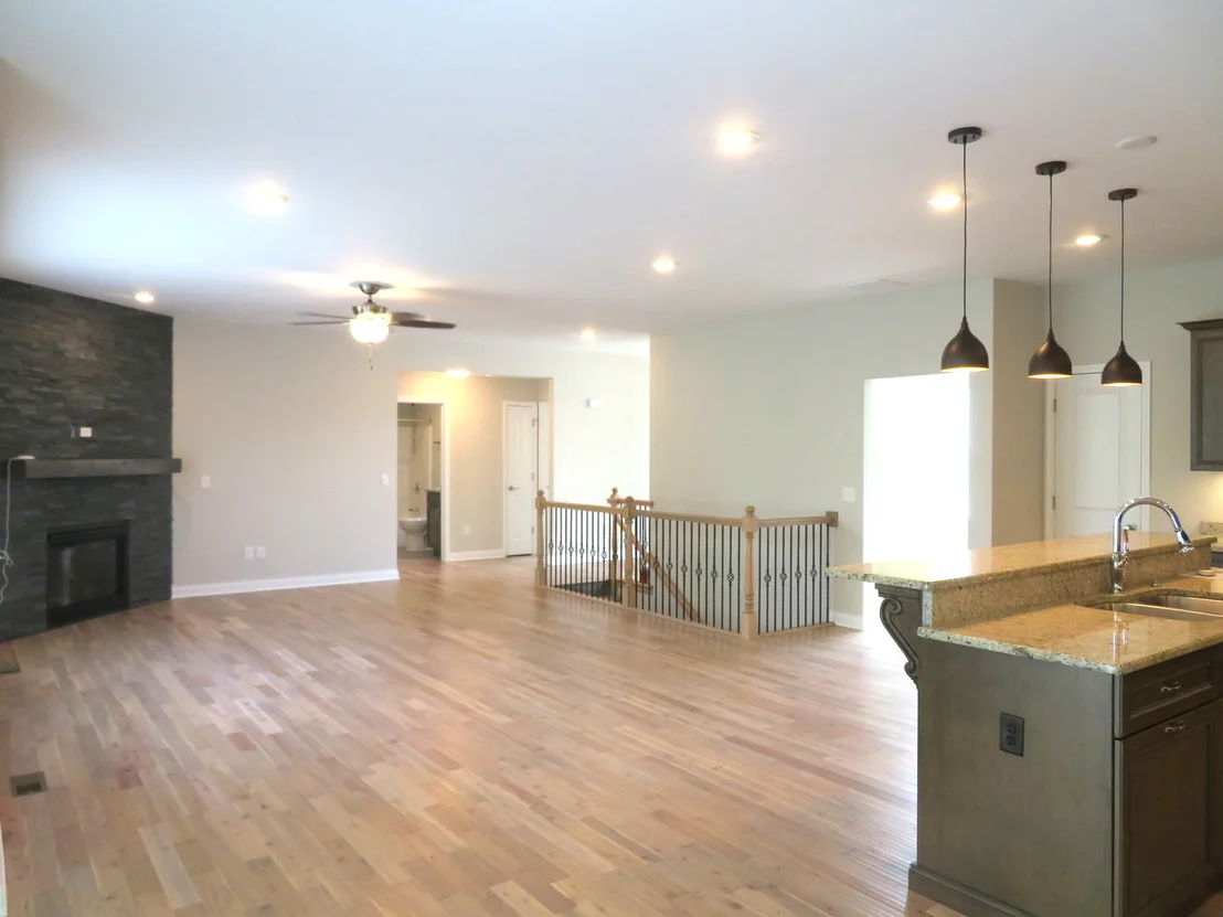 Photo of 1428 Lakeside Lane