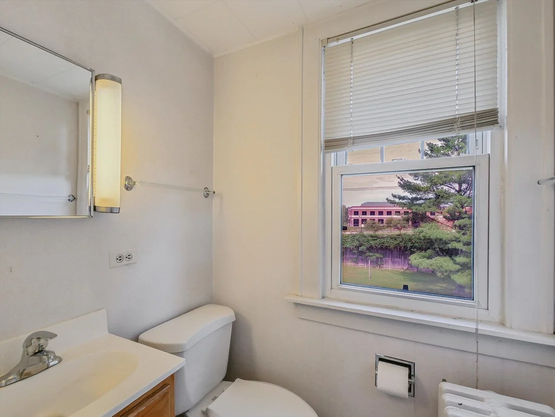Photo of 2610 Park Lane