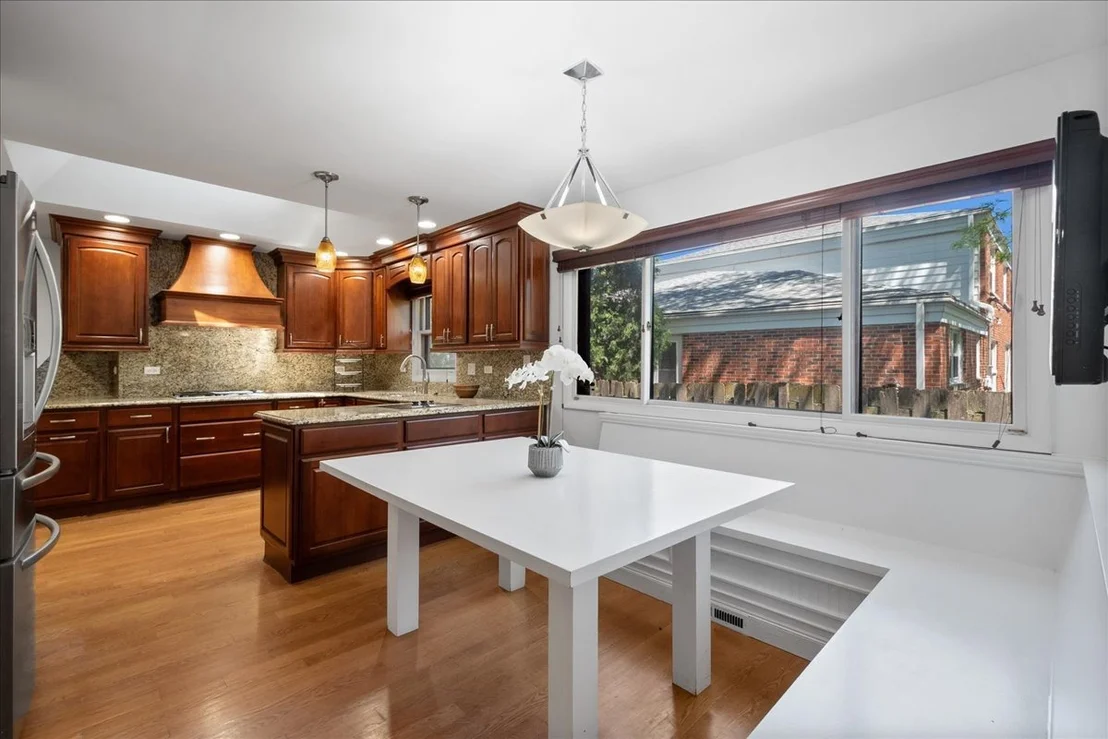 Photo of 2821 Covert Road