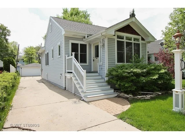 Photo of 1661 Henry Avenue