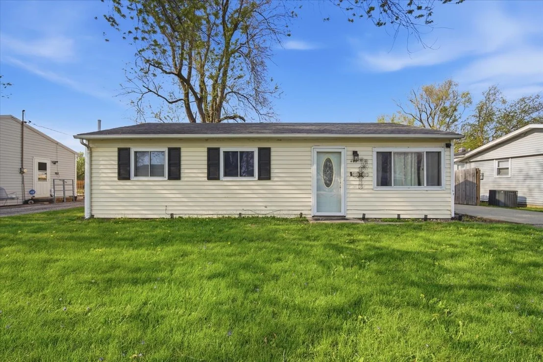 Photo of 403 Sunset Drive