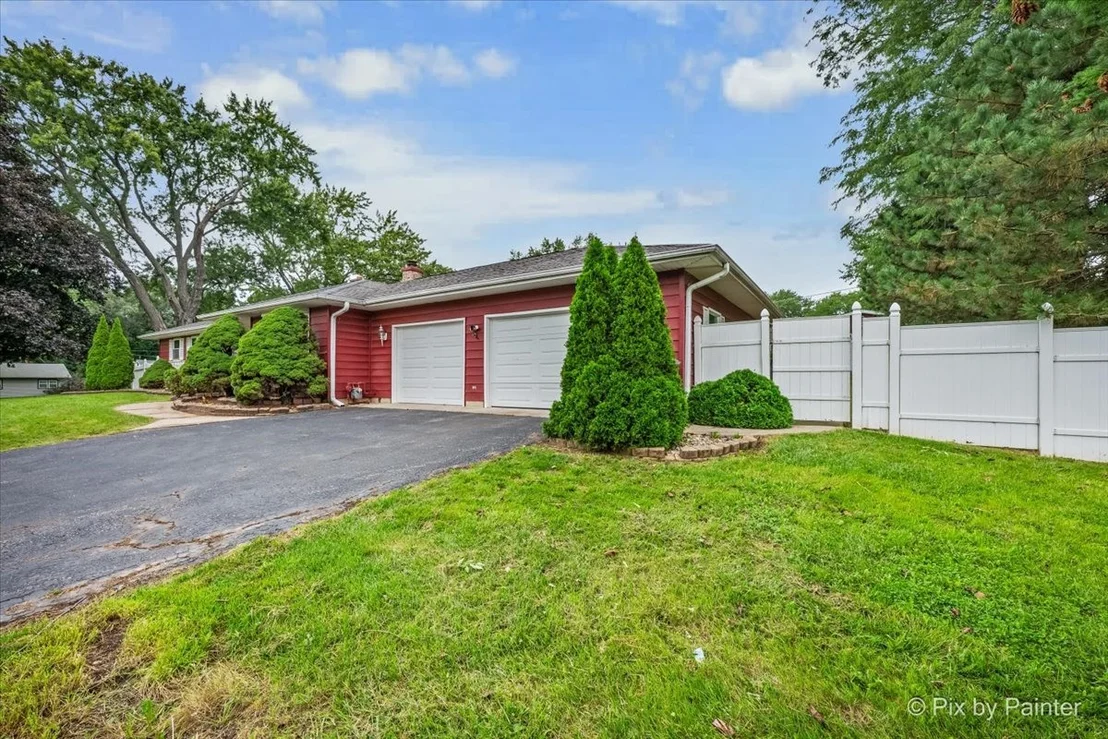 Photo of 1218 Oakleaf Avenue