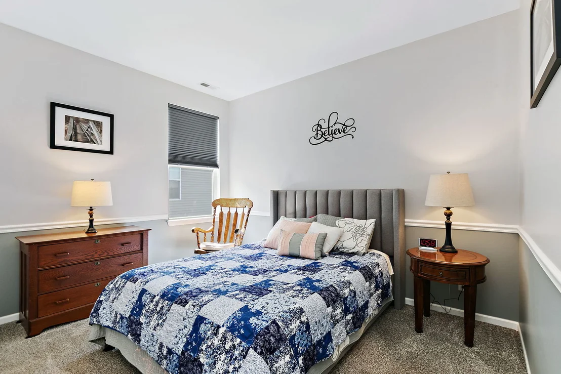 Photo of 979 Crestview Lane