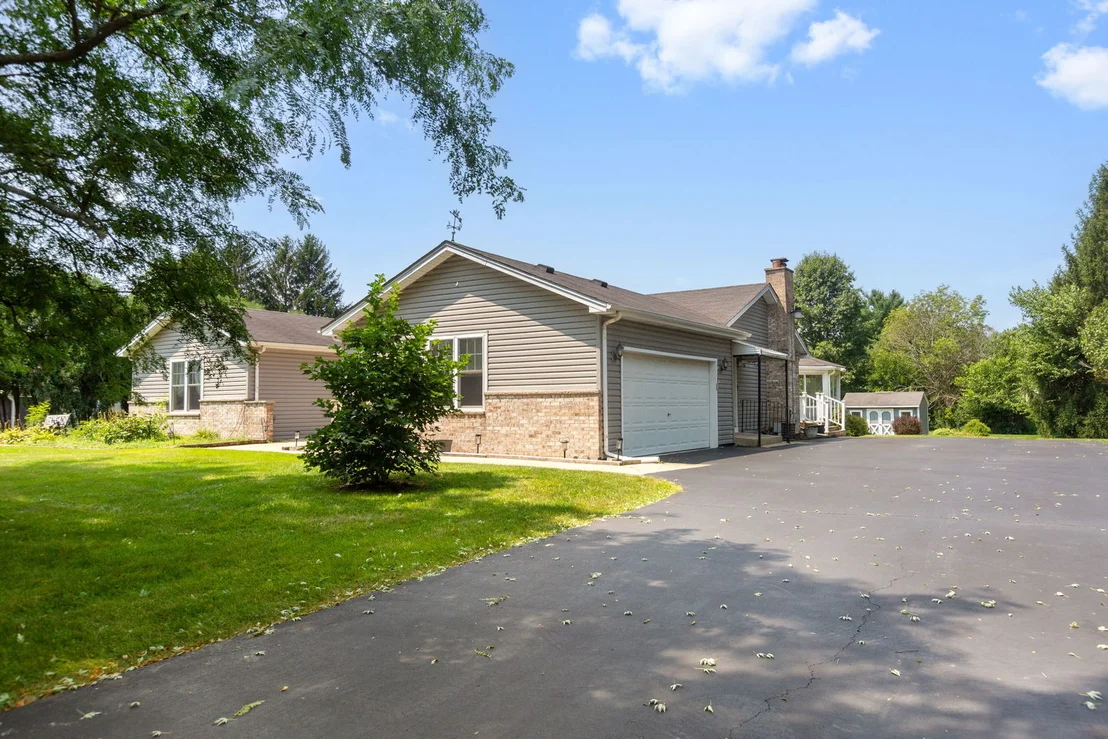 Photo of 392 Jean Street