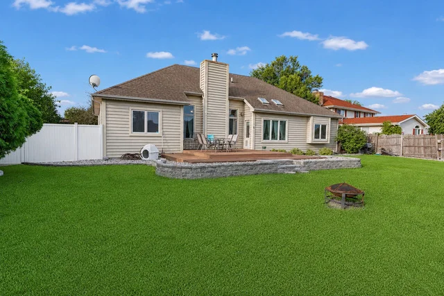 Photo of 219 Greenbriar Lane