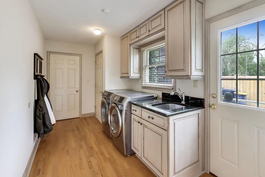 Photo of 3956 Rutgers Lane