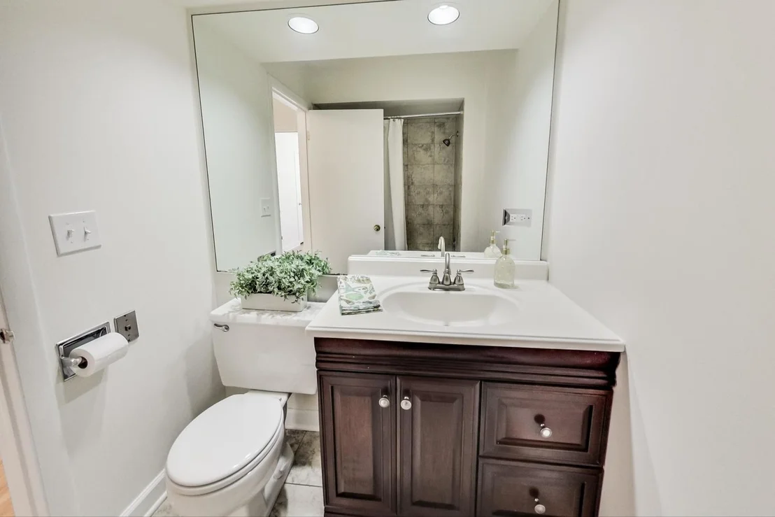 Photo of Unit A at 1216 Pine Street