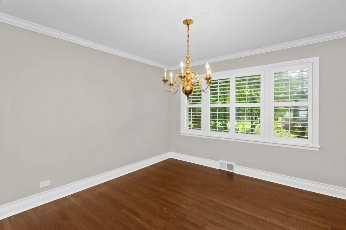 Photo of 807 Surrey Lane