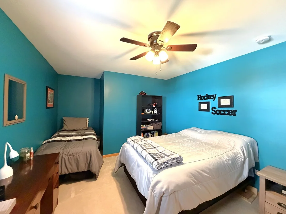 Photo of 1425 Argyle Lane N