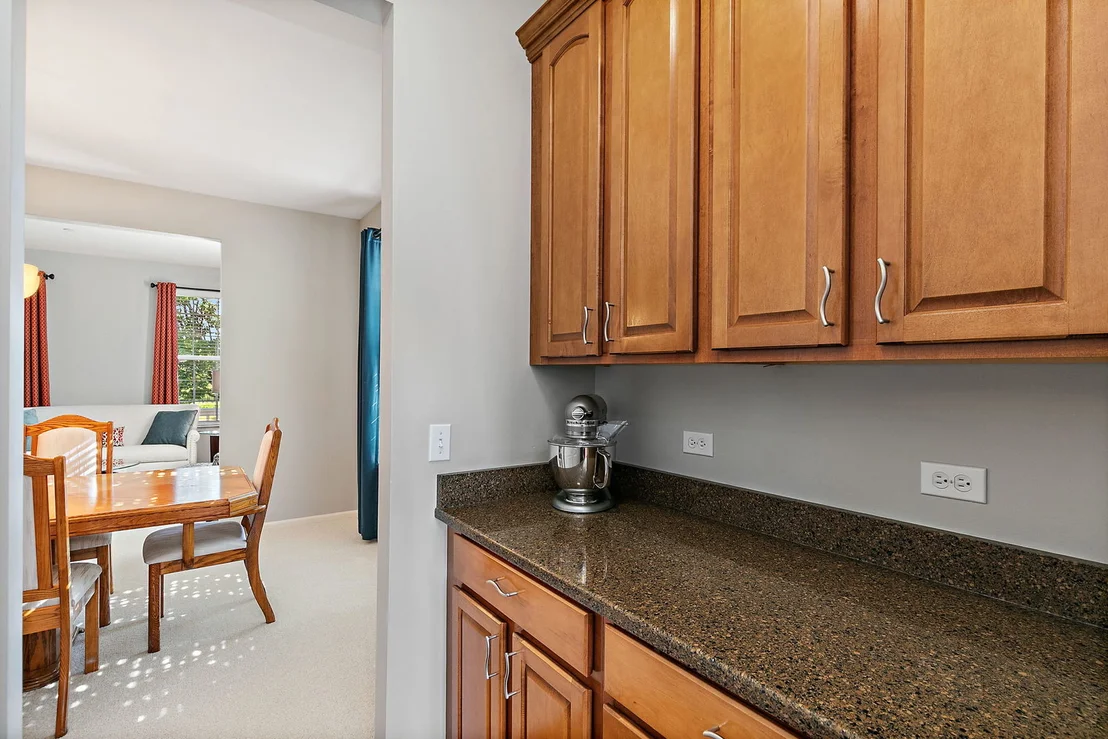Photo of 2700 Oak Drive