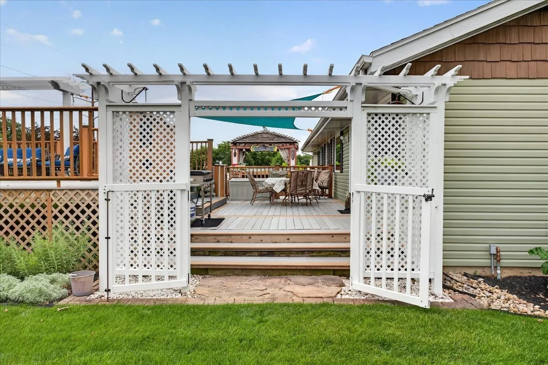 Photo of 864 Campton Drive