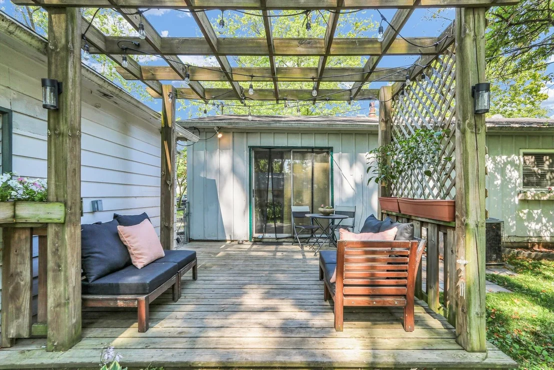 Photo of 308 S Glenn Drive