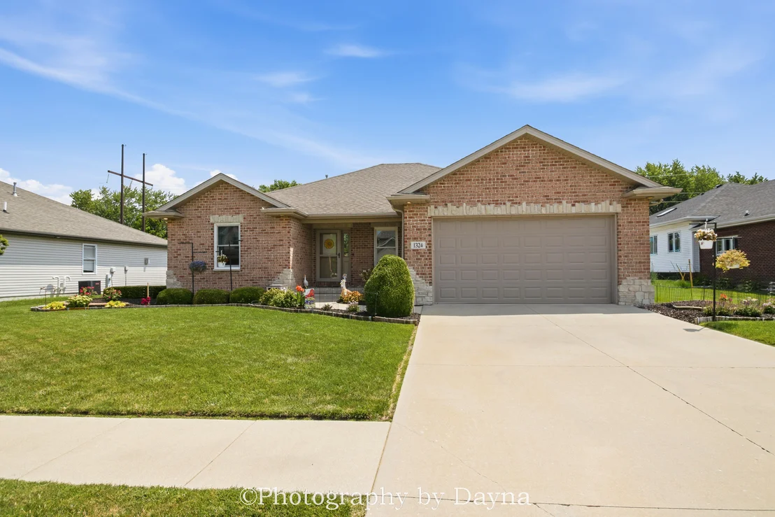Photo of 1324 Eagle Bluff Drive