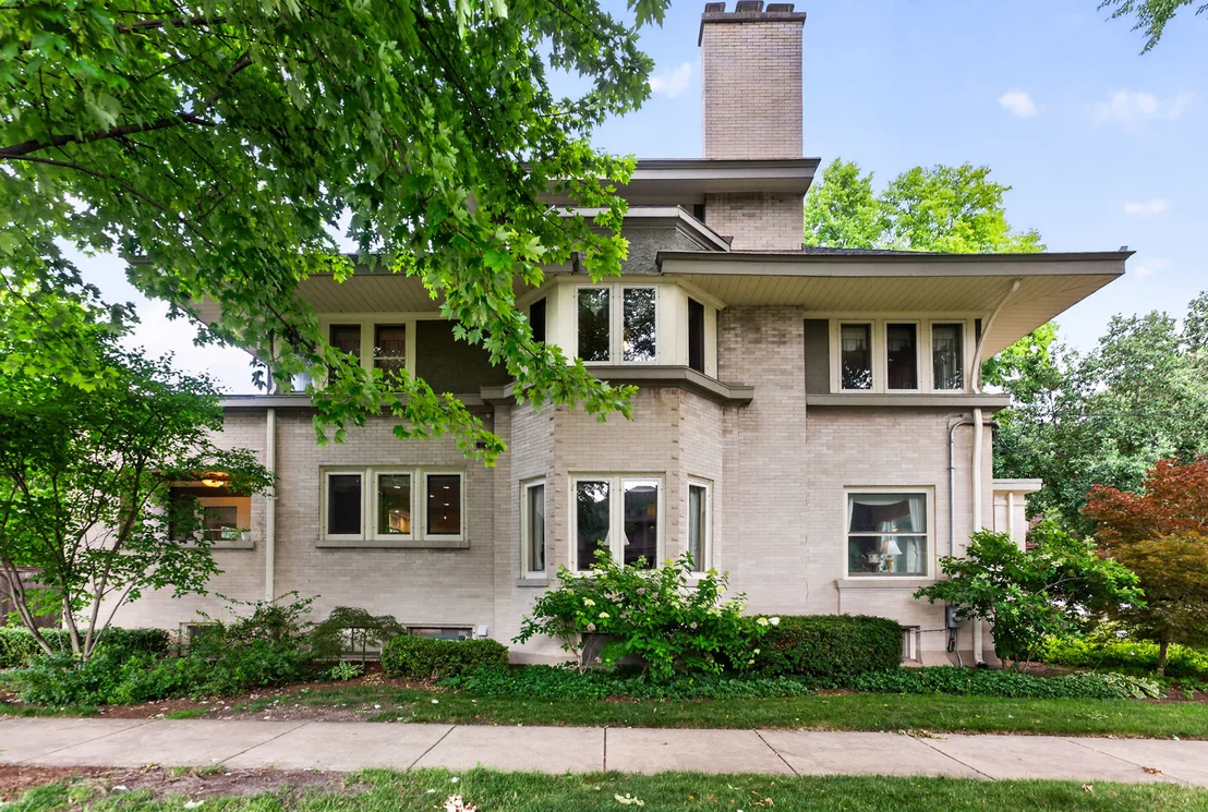 Photo of 729 W Downer Place