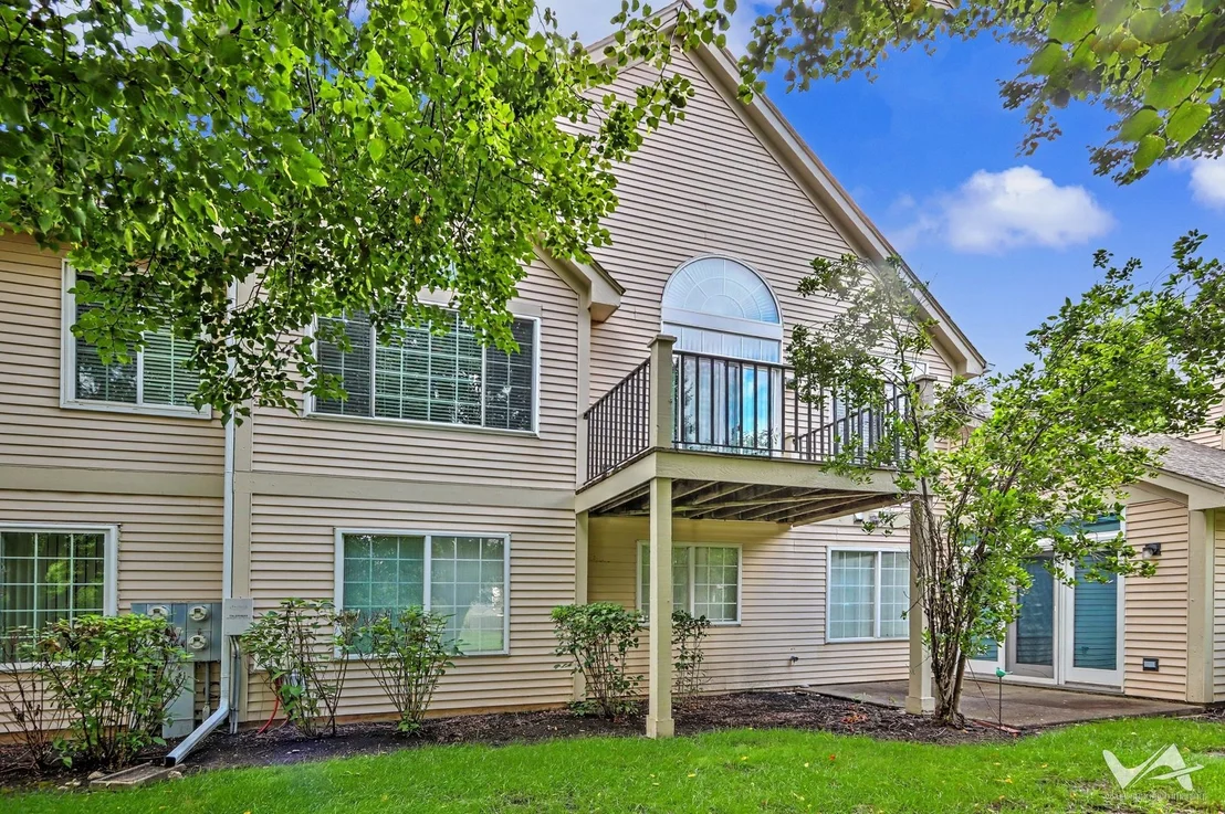 Photo of Unit 2 at 1620 COLUMBIA Circle