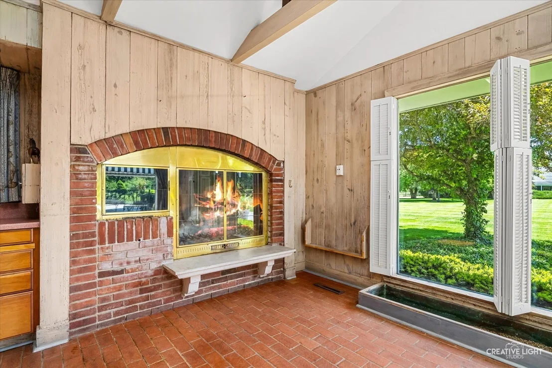 Photo of 33W451 Surrey Road