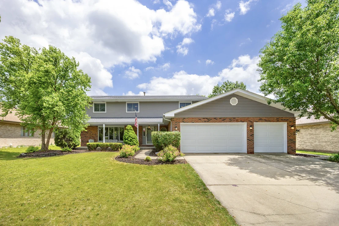 Photo of 800 Lisdowney Drive