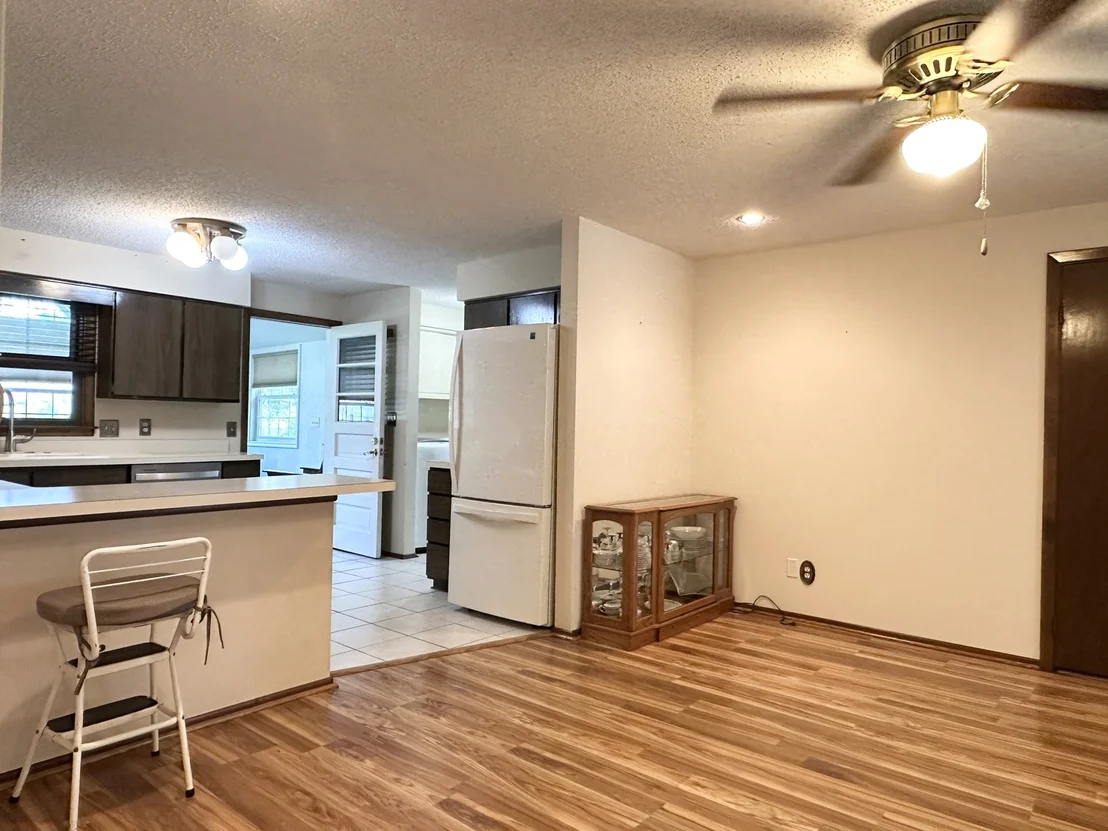 Photo of 1130 Cardinal Drive