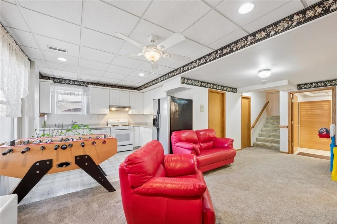 Photo of 821 Red Barn Lane