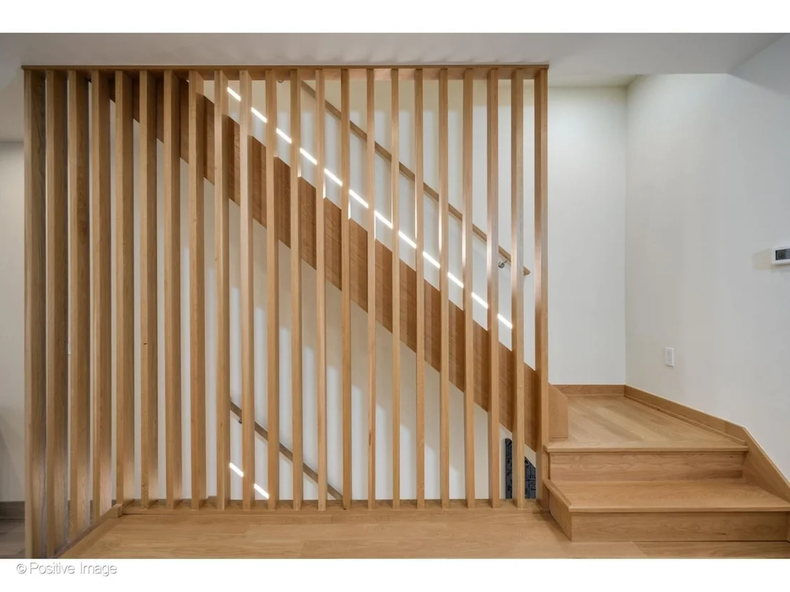Photo of 1307 N Sutton Place