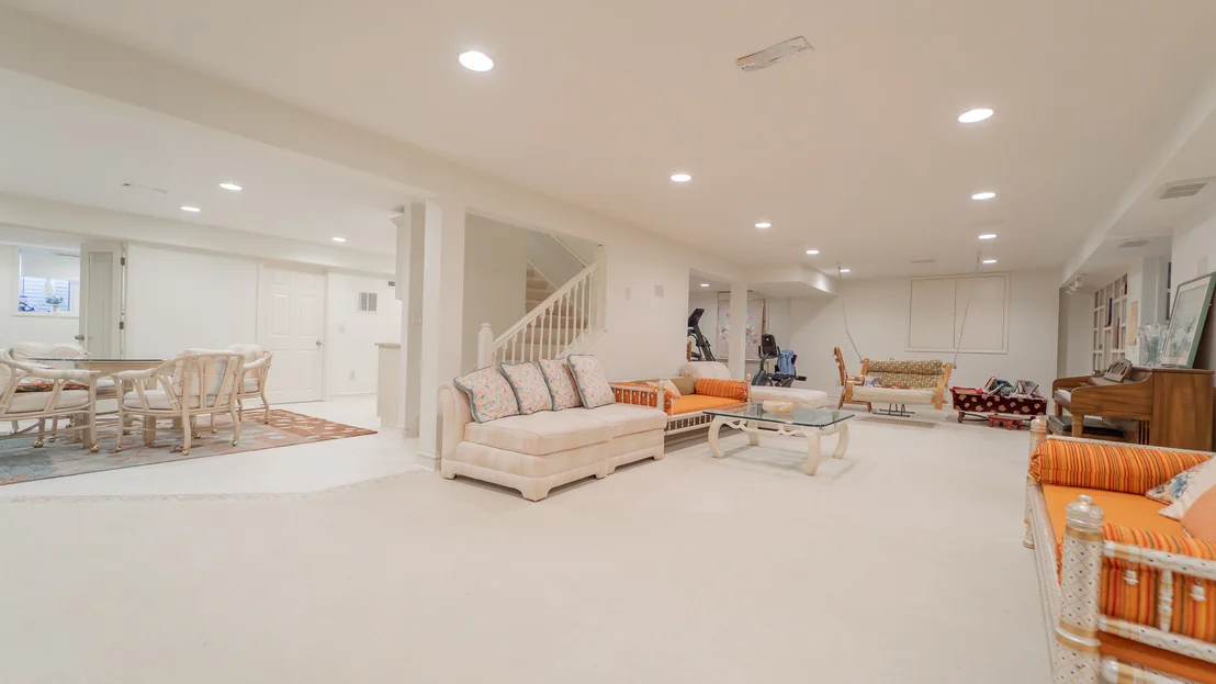 Photo of 310 Barrington Drive