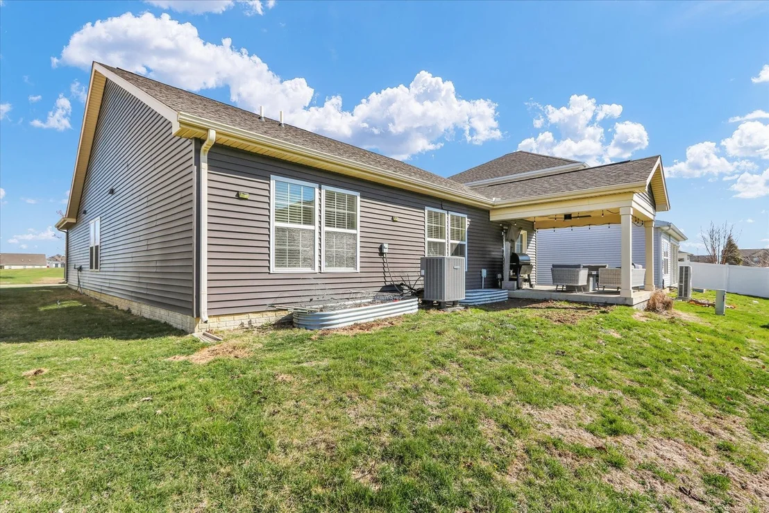 Photo of 407 Bardeen Lane