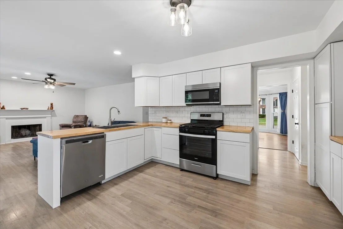 Photo of 649 Fox Hollow Court