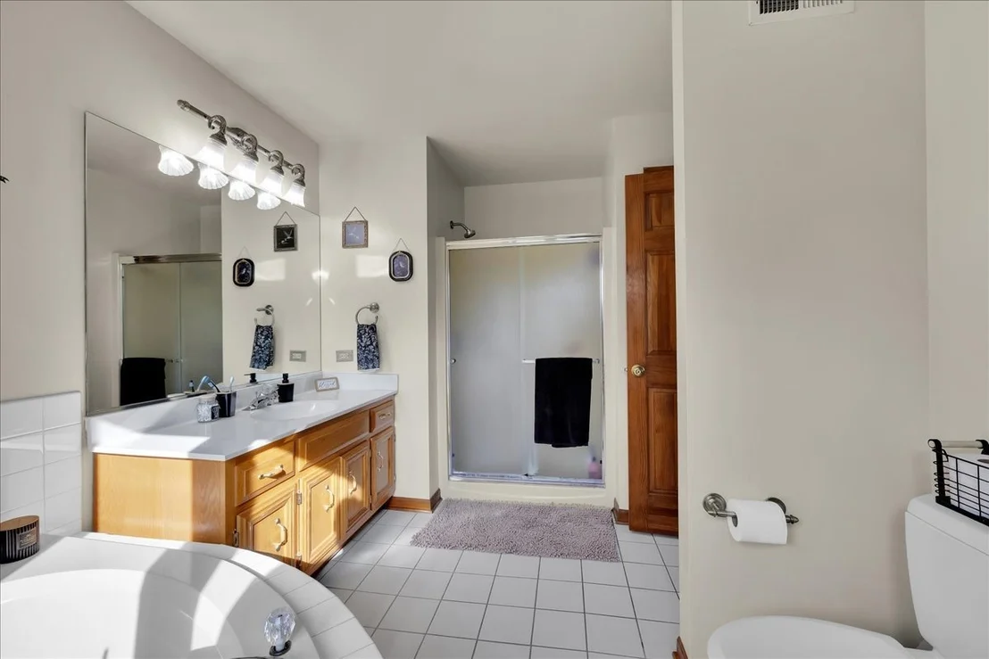 Photo of 236 Isleview Drive