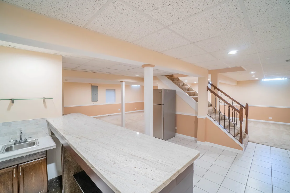 Photo of 465 Thacker Court