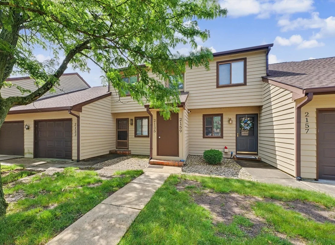 Photo of Unit 2155 at 2155 Harbortown Circle