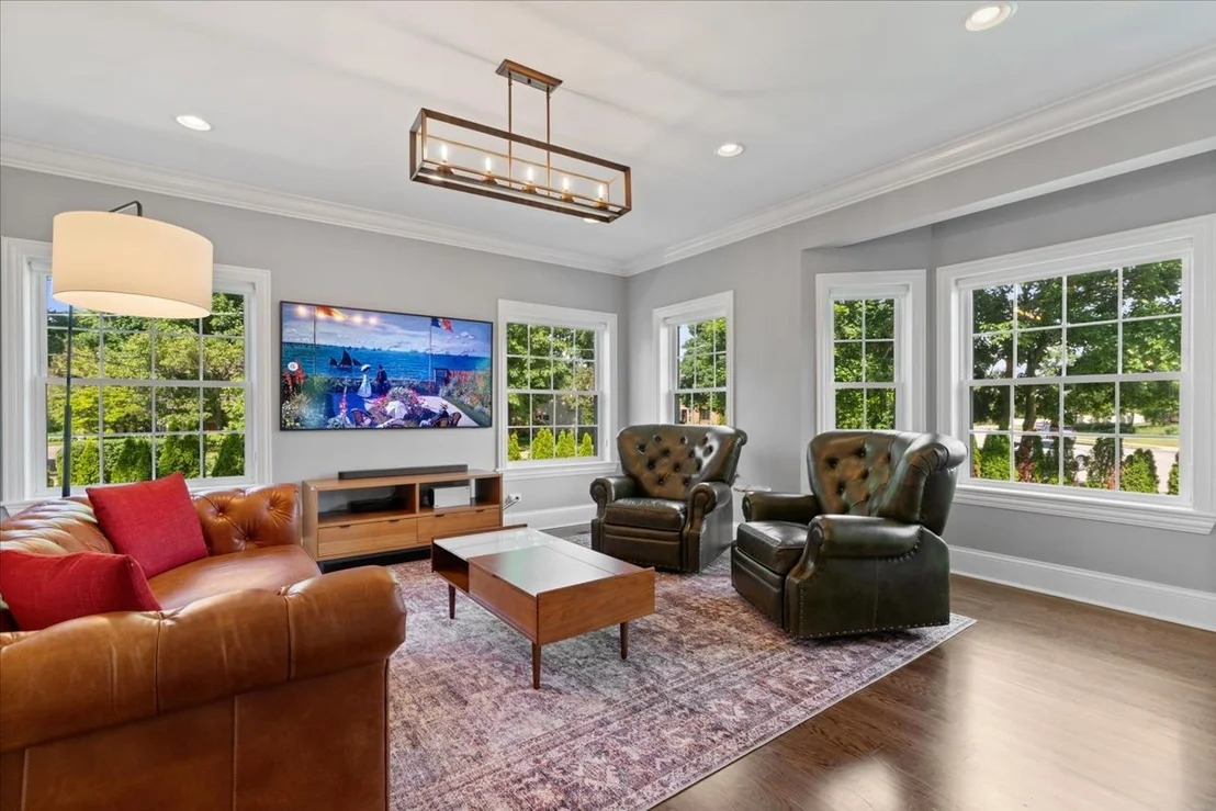 Photo of 980 Green Bay Road