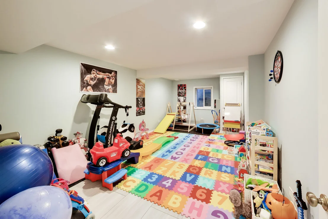 Photo of 772 Buckingham Court