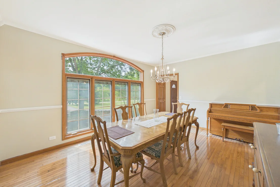 Photo of 122 Deepwood Road