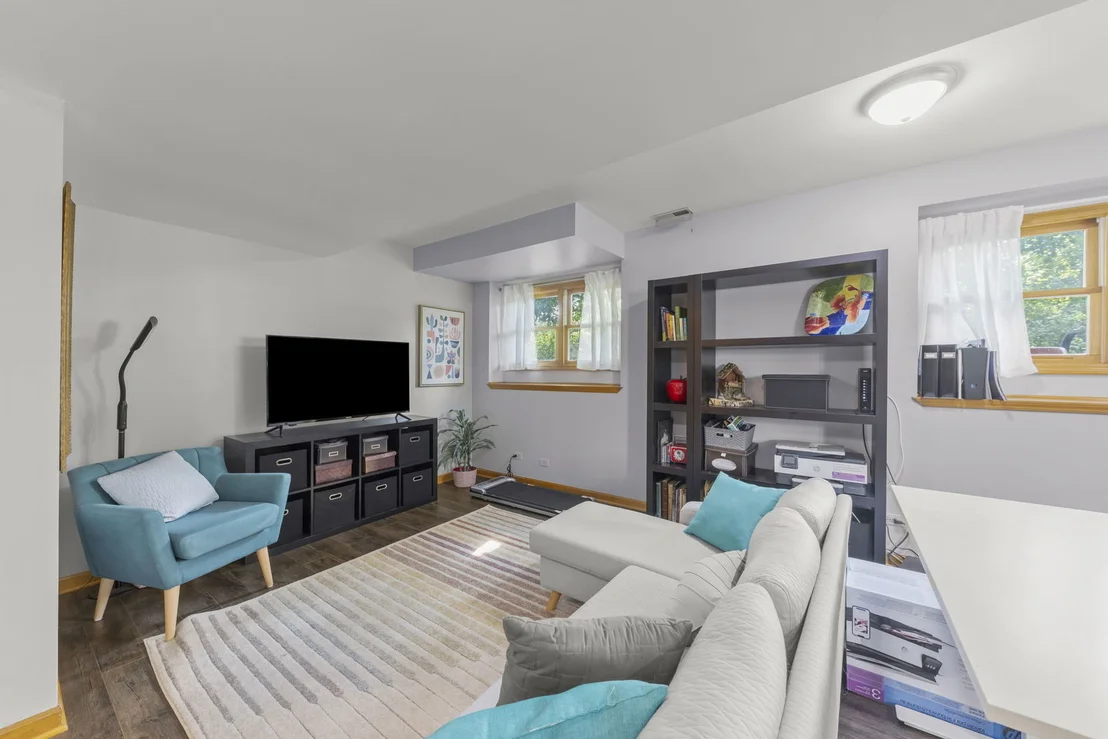Photo of 907 Wescott Road