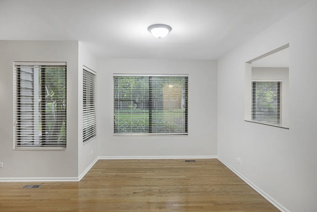 Photo of 488 White Oak Lane