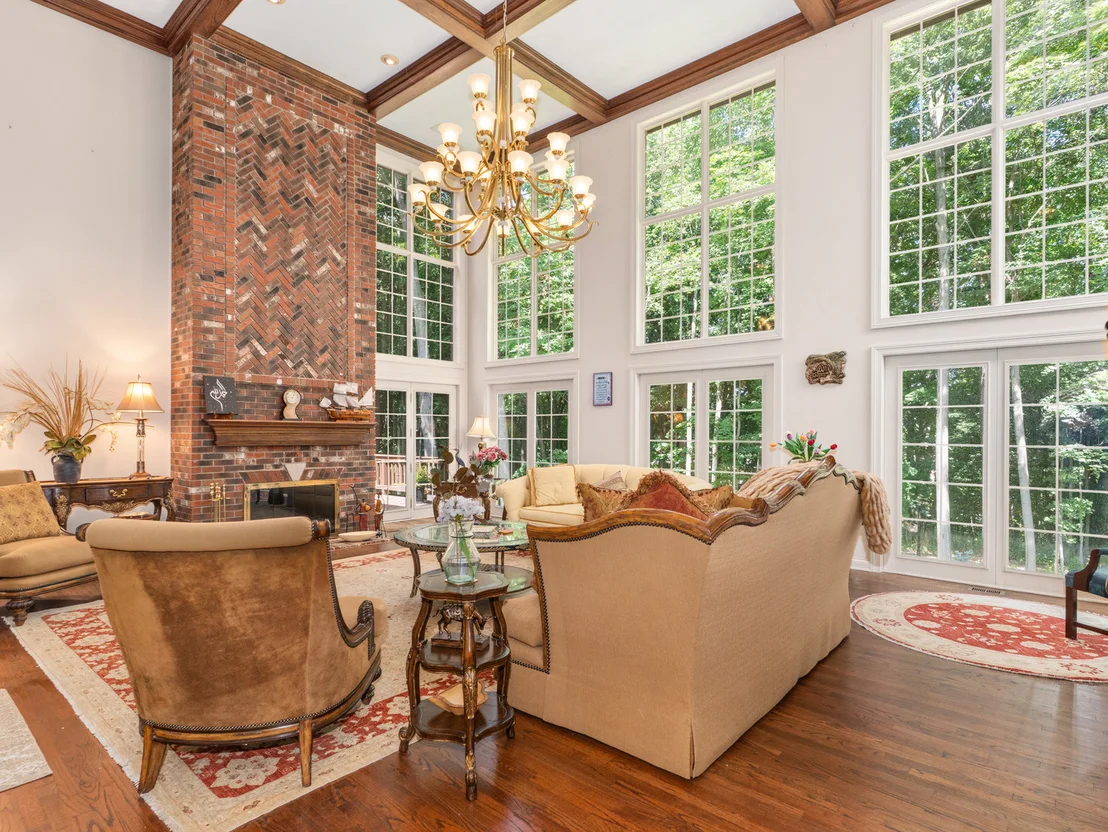 Photo of 818 Fox Glen Drive