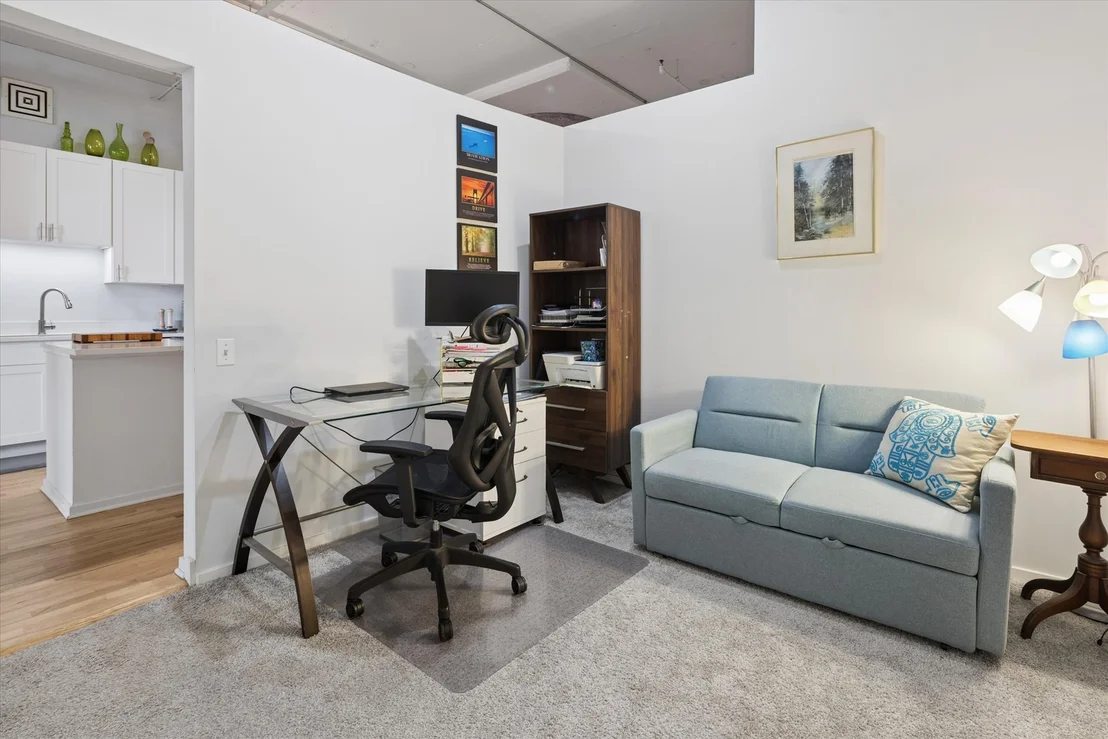 Photo of Unit 607 at 130 S CANAL Street