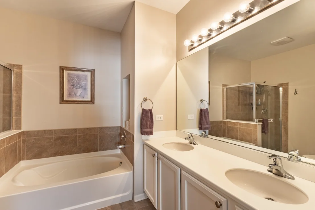 Photo of 442 Plaza Place