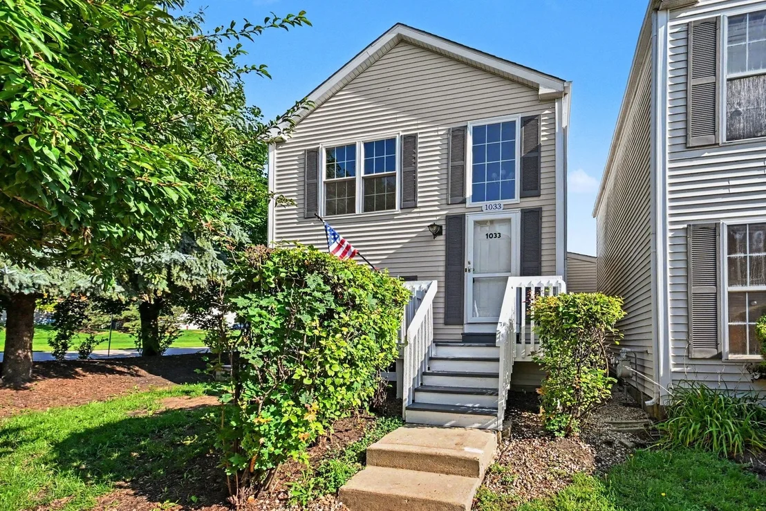 Photo of 1033 Symphony Drive